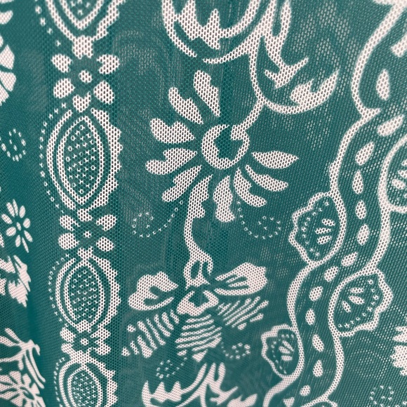 Bloomchic Turquoise &Teal Two Piece Swimsuit 14-16/1X - Picture 8 of 11